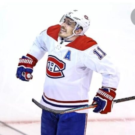Canadiens’ Brendan Gallagher Honors Late Mother with Jersey Swap