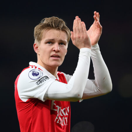 Arsenal Fans React Lightheartedly to Playful Scuffle Between Odegaard and Norway Coach
