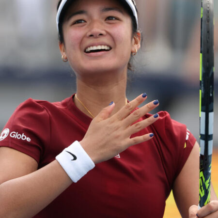 Swiatek Voices Frustration Over Coach’s On-Court Coaching in Eala Match