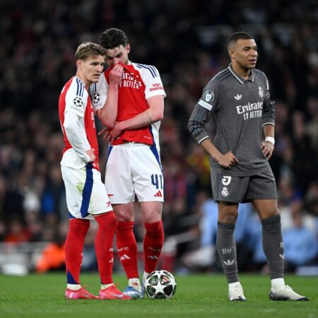 Eagle-eyed Fans Spot Mbappe’s Reaction to Declan Rice’s Goal
