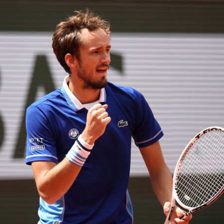 Daniil Medvedev’s Roland Garros 2025 Kit