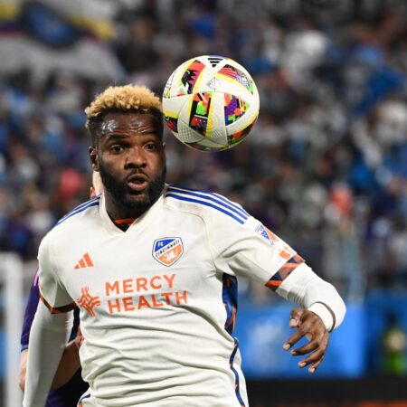 Aaron Boupendza: Football Star Passes Away at 28