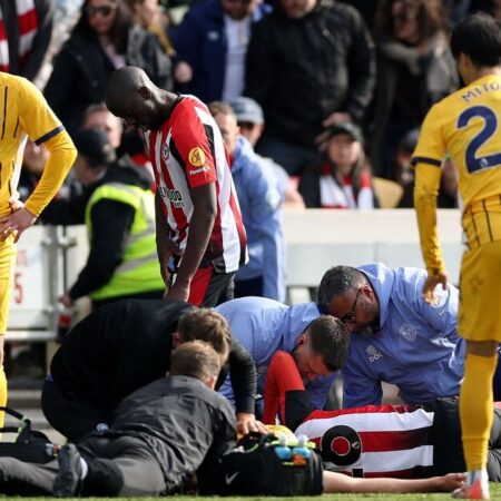 Jan Paul van Hecke Injury: Brighton Defender Discharged From Hospital After Head Clash