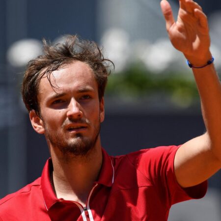Daniil Medvedev on Madrid Masters Preparation: Recovering from Illness, Now Playing Well