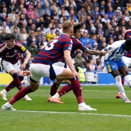 Brighton 1 Newcastle 1: Late Isak penalty earns Toon point in Champions League race after Minteh haunts old club