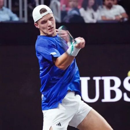 Якуб Меньшик Проходит во Второй Круг ATP 500 в Пекине