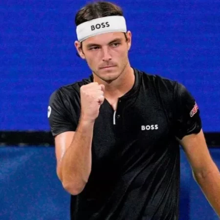 Taylor Fritz Advances to Shanghai Masters Third Round