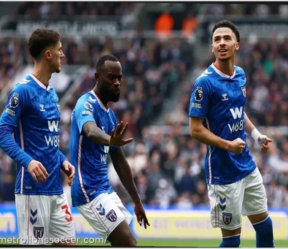 Sunderland Triumphs Over Rivals Newcastle 2-1 in Premier League Clash