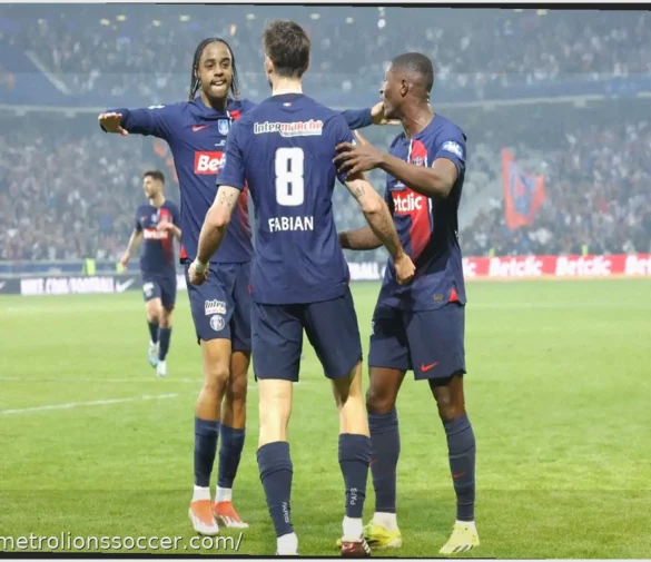 ПСЖ 1-2 Лион: Отчет, результат и голы — чемпионы Франции терпят поражение в борьбе за титул