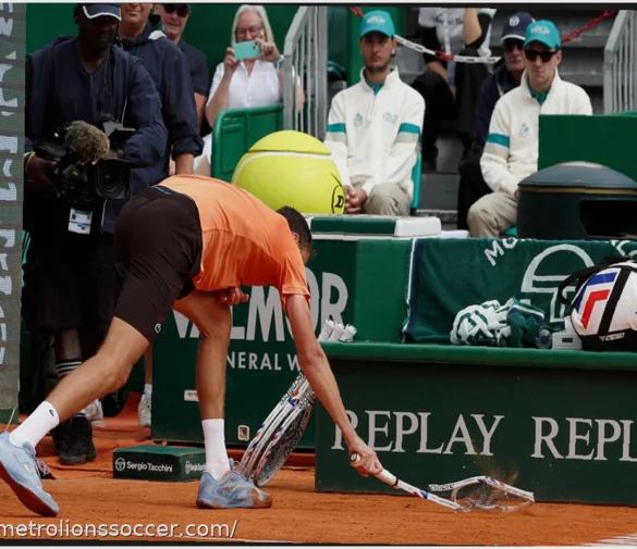 Берреттини Наносит Медведеву Разгромное Поражение 6-0, 6-0: Проклятие Грунта Возвращается