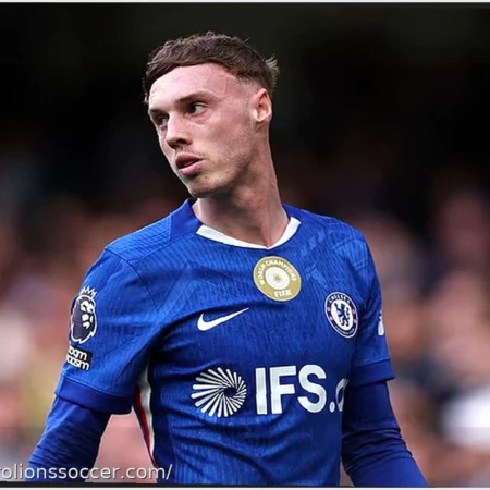Cole Palmer Confirms Commitment to Chelsea, Dismisses Manchester United Transfer Speculation